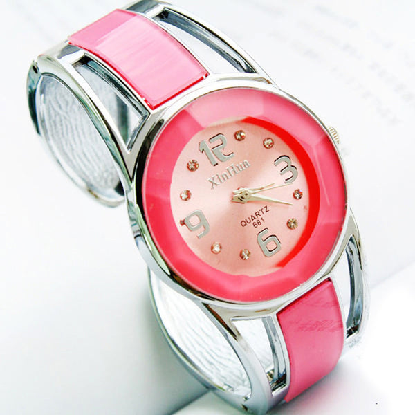 Womens Alloy Band Quartz Analog Round Dress Bracelet Wrist Watch Gift