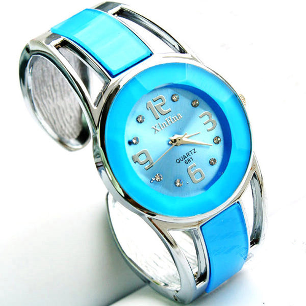 Womens Alloy Band Quartz Analog Round Dress Bracelet Wrist Watch Gift